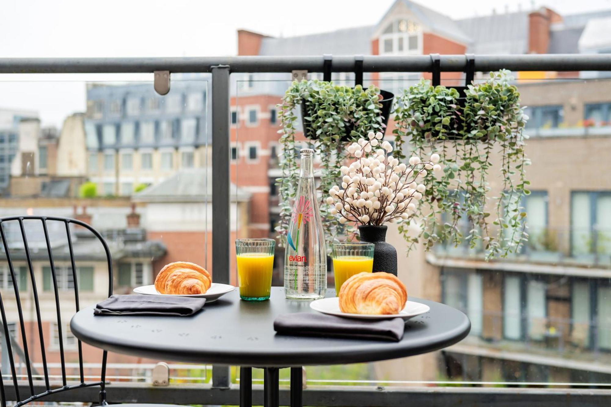 Huge & Central 3 Bedr, 4 Beds, Covent Gdn London Exterior photo
